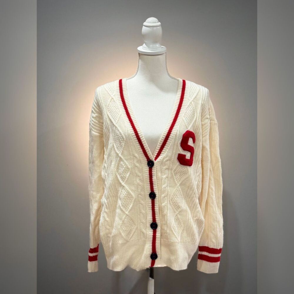 Cream SO Oversized Varsity Letter Cable Knit V-Neck Sweater Size S EUC